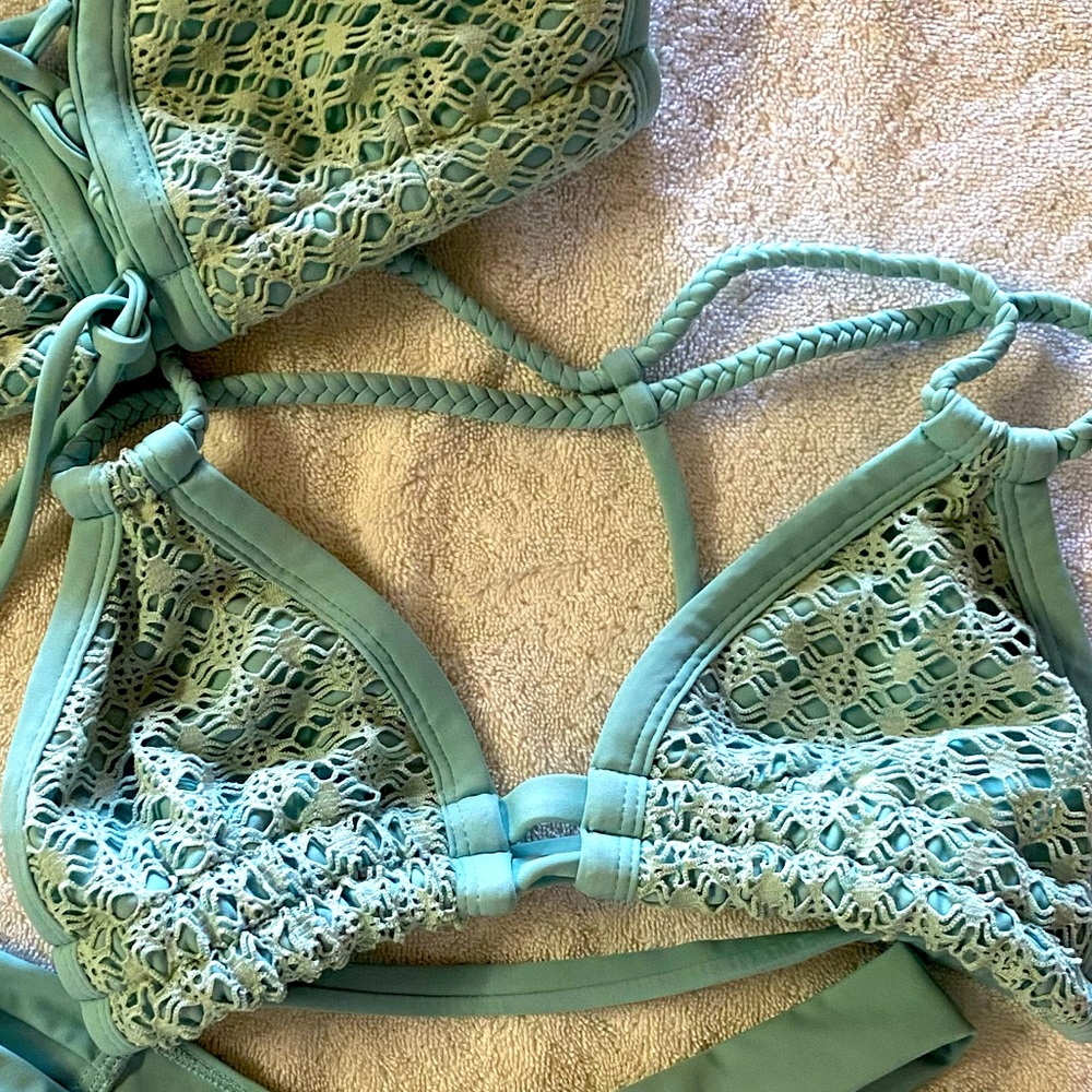 Montce Aquamarine Crochet Bikini Top size Large.